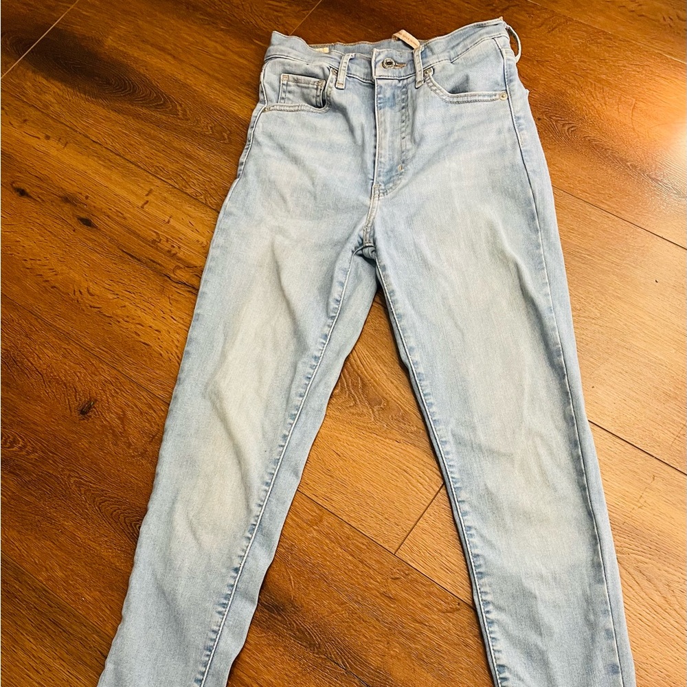 Levi's Mile High Rise super skinny sz 26 inseam 32”